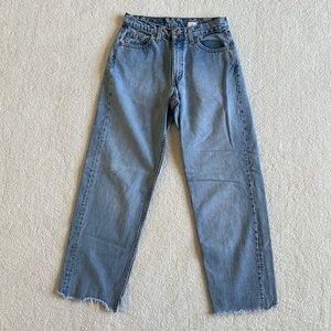 sold —vintage 90s usa levi’s 565 loose fit wide leg jeans — 28x30